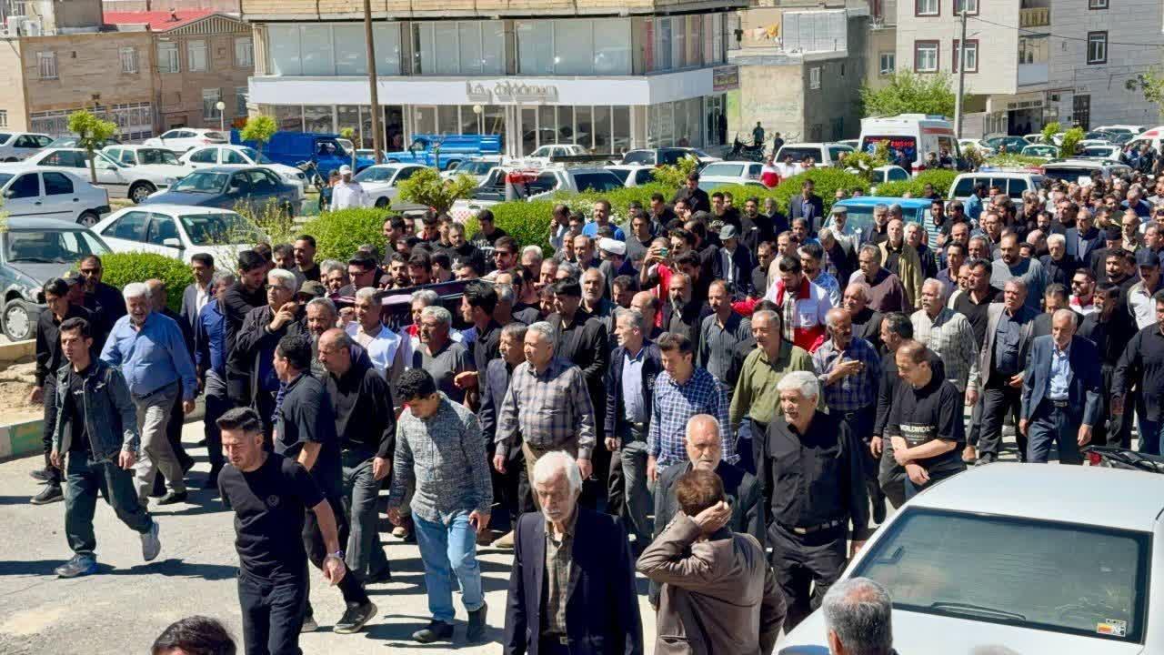 تشییع و تدفین مادر بزرگوار دکتر کولیوند
