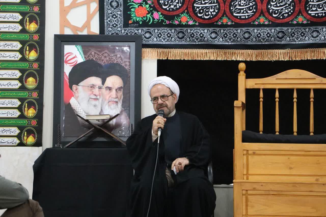 بزرگداشت رهبر شهید