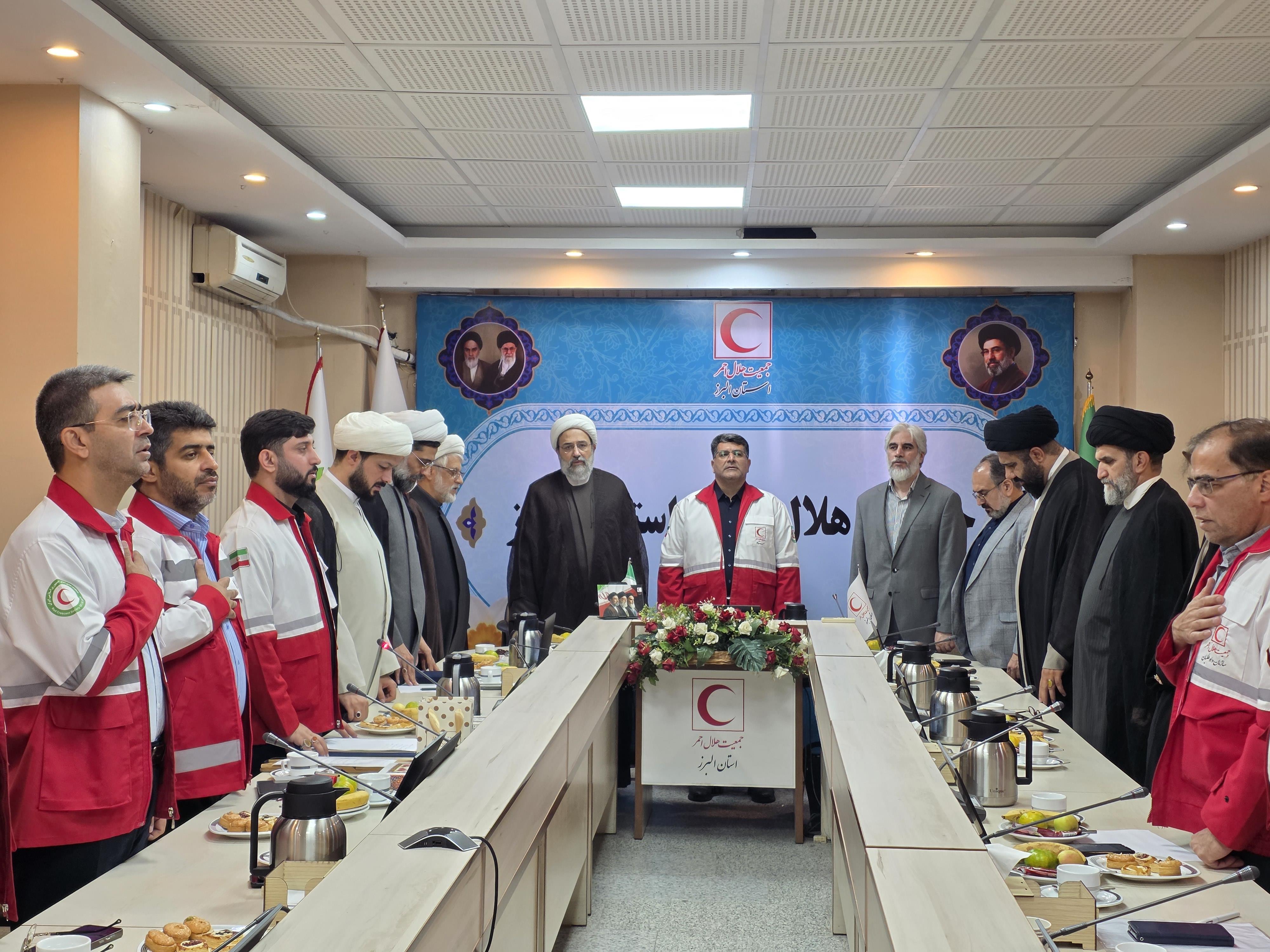 تکریم و معارفه مسئول دفتر نمایندگی ولی‌فقیه در جمعیت هلال‌احمر استان البرز